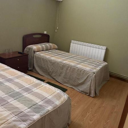 Hostal Transilvania Santa Cruz de Moncayo Bagian luar foto