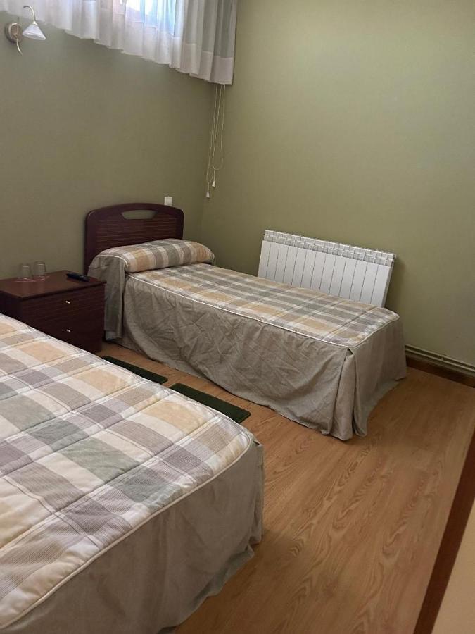 Hostal Transilvania Santa Cruz de Moncayo Bagian luar foto